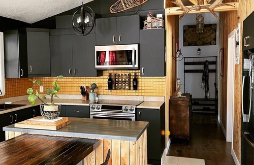 Notre-Dame-de-la-Merci Chalet De Esquí | Un écrin de nature au bord de l'eau