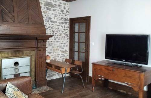 Ligny-le-Chatel Casa | "Un Autre Temps" guest house near Chablis (10km)