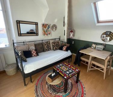 Sainte-Therese-Demi-Lune Apartamento | Un cocon au Presbytère avec place de parking voiture gratuite