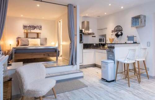 Annecy Old Town Apartamento | Un Cottage Alpin chaleureux dans le coeur d Annecy avec 2 vélos