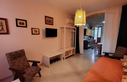 Cuglieri Apartamento | Un Gioiello Nel Corso Principale -itiseasy1