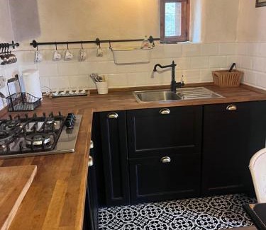 Sacrofano Apartamento | Un Incanto Chic nel Borgo