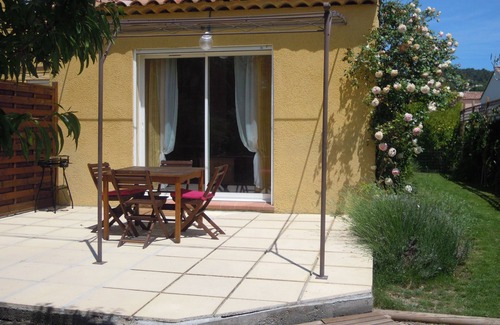 Greoux-les-Bains Cabaña | "Un Jardin en Provence"