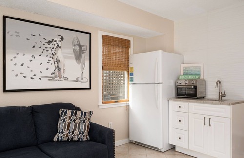 Ocean Sands Cabaña | Unbeatable Location! Steps to the beach, Beautiful Interior.