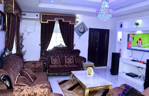 Ijare Apartamento | Uncle Love Serviced Apartments — A Sleek and Comfortable 2-Bedroom Apartment