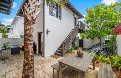 Rosemary Beach Casa | Uncorked Carriage House