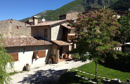 Barete Casa | Bajo L 'Arco, unas vacaciones en la naturaleza y el silencio de las montañas de Abruzzo