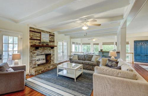 Isle of Palms Casa | Under The Oaks - Island Living At Its Best
