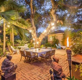 Mission Canyon Casa | Under the Oaks Santa Barbara