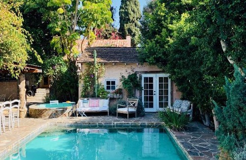 Mar Vista Casa | Under the Tuscan Sun Cottage in West Los Angeles