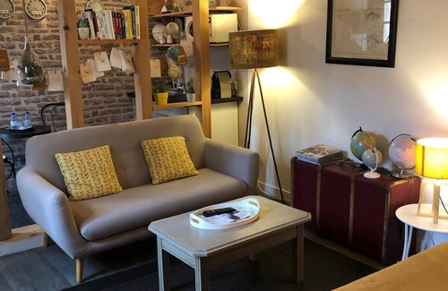 Saintes Cama Y Desayuno | Une Chambre en Ville