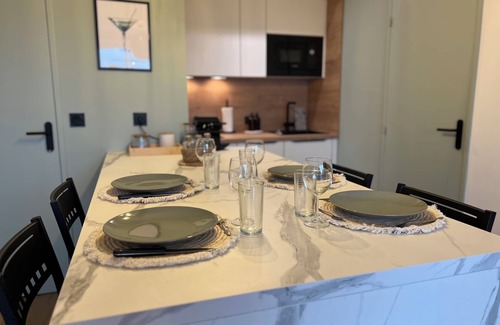 Courseulles-sur-Mer Apartamento | Une Escale Chaleureuse!