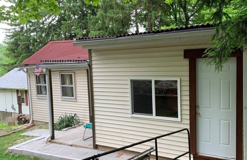 Hopatcong Casa | Unforgettable sunset view, on the porch…