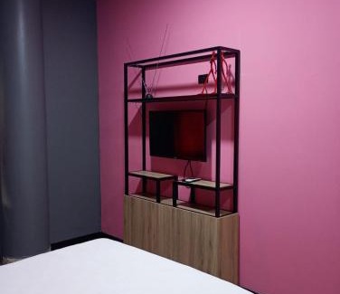 Monterrey Centro Apartamento | Unidades Privadas con AC-TV-WiFi y Estacionamiento en Centro de MTY