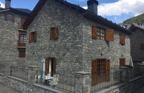 El Pueyo de Jaca Apartamento | Unifamiliar El Pueyo de Jaca, Panticosa