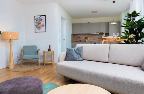 Innere Vorstadt Apartamento | UNiQE Apartments 2R 65m2 | city center+free parking