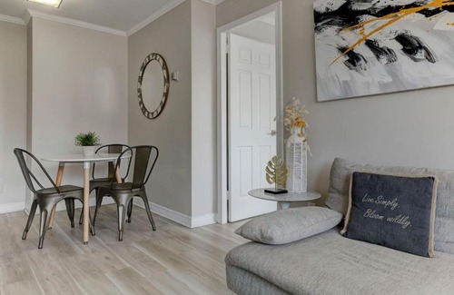 Downtown Montreal Apartamento | Unique 1-bedroom apartment