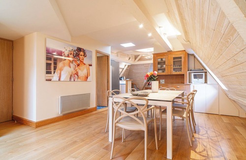 Trouville-sur-Mer Apartamento | Excepcional apartamento de 140 m2, elegante, muy alto, con vistas al mar.