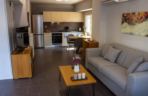 Kinosargous Apartamento | Unique 1BR Apartment Great Locatiton in Athens
