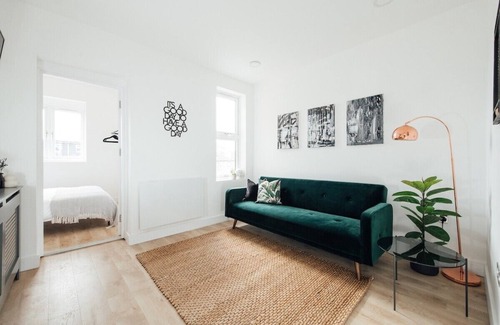 Waltham Forest Apartamento | Unique 2Bed Flat-Ilford, London