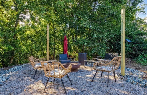 Kodak Casa | Unique 4Bed/3Bath A-Frame