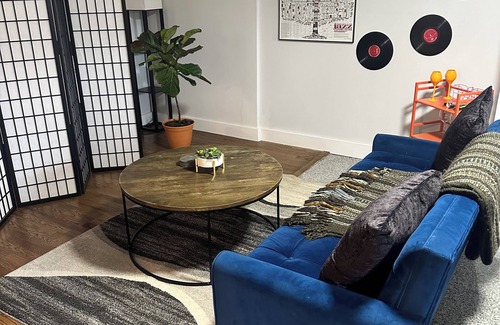 Communipaw Apartamento | Unique and stylish recently renovated studio apartment 20 mins away from NYC