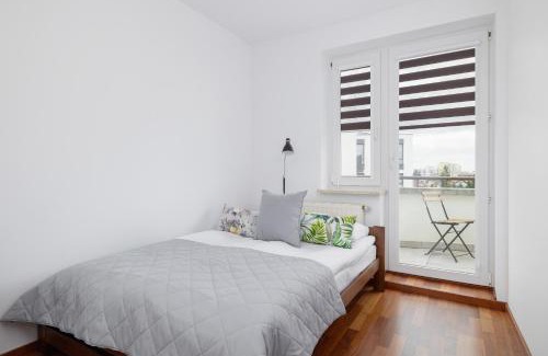 Pradnik Bialy Apartamento | Unique Apartment Białoprądnicka with Balcony in Kraków by Noclegi Renters