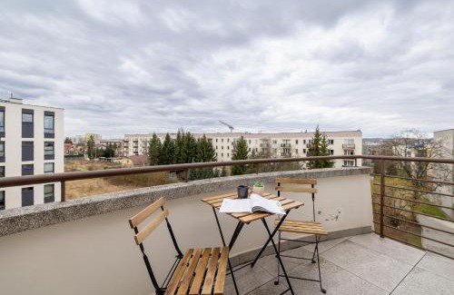 Pradnik Bialy Apartamento | Unique Apartment Białoprądnicka with Balcony in Kraków by Noclegi Renters