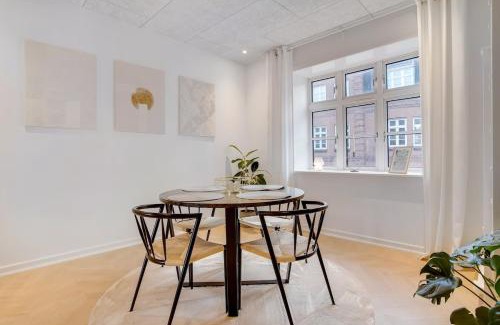 Herning Apartamento | Unique apartment on the pedestrian street - the city's best location