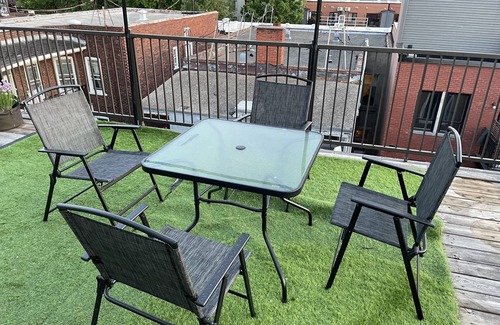 Saint Henri Apartamento | Unique Appartment With Mezzanine