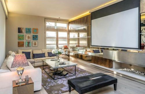 Notting Dale Casa | Unique,architecturally acclaimed,Notting Hill home