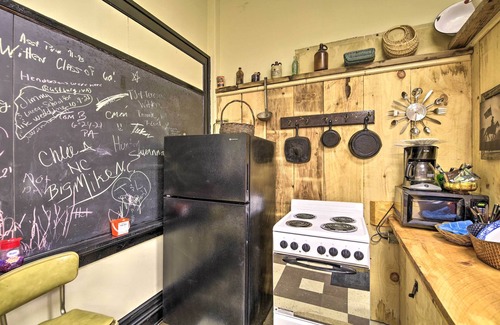 Wilcoe Apartamento | Unique ATV Apartment in Remodeled Schoolhouse