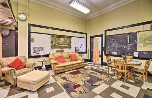 Wilcoe Apartamento | Unique ATV Apartment in Remodeled Schoolhouse