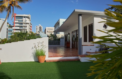 Parque Casa | Unique Beach Villa in the City