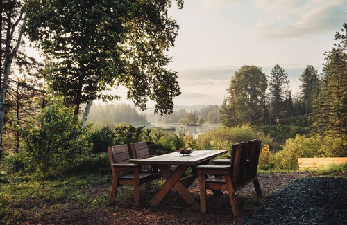 Mauricie Chalet De Esquí | Unique Chalet en Bord de L'eau de 5 Chambres, Spa, Salle de Jeux, et +