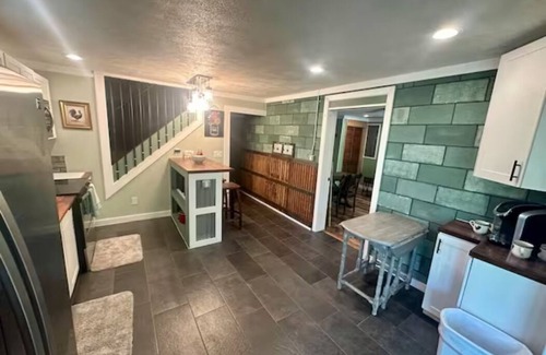 Leicester Casa | Unique Carolina mountain retreat near Asheville NC