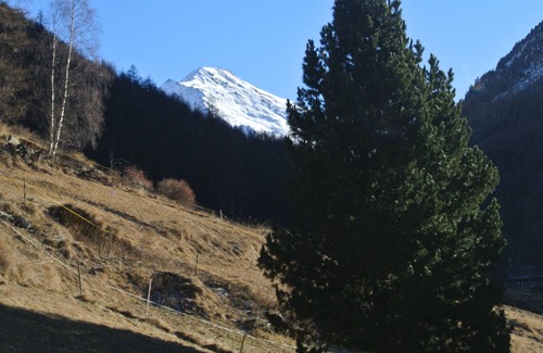 Saas Grund Chalet De Esquí | Chalet único en el corazón de los Alpes suizos