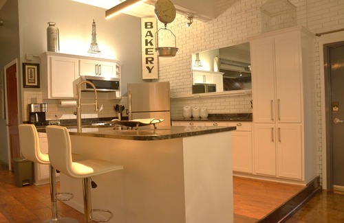 Shreveport Condominio | Unique, Contemporary Downtown Condo.