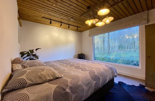 Wingene Cabina | Unique eco-lodge in the woods near Bruges, Ghent and the beach.