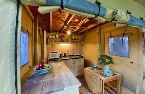 Wingene Cabina | Unique eco-lodge in the woods near Bruges, Ghent and the beach.
