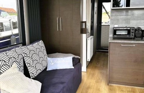 Lathum Casa | Unique experience on the water.