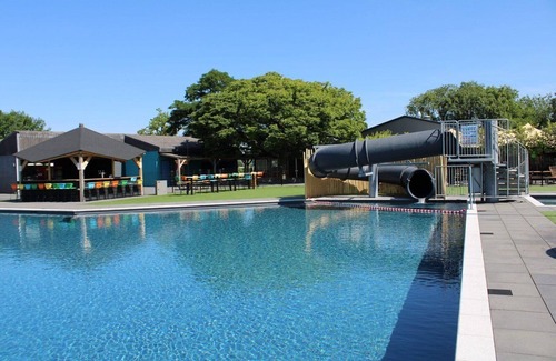 Lathum Casa | Unique experience on the water.