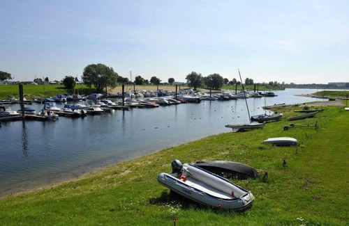 Lathum Casa | Unique experience on the water.
