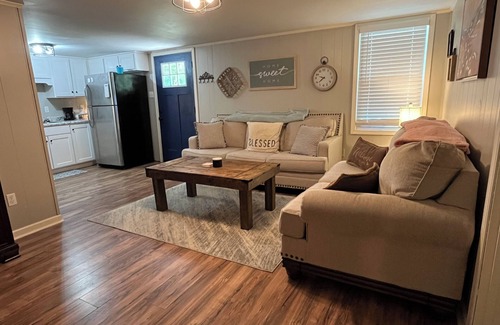 Mason Casa | Unique family friendly 2-bedroom house in Mason Tn