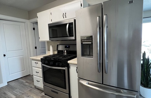 Madison County Apartamento | Unique geological feature with beautiful views and hiking trails!