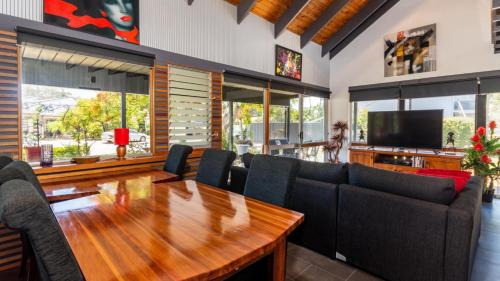 Bongaree Casa | Unique Getaway 300m To Bribie Foreshore, Bongaree
