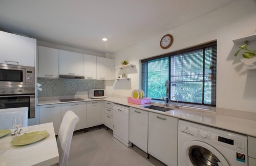 Ban Saiyuan Villa | Villa de estilo griego único se encuentra en el sur de la isla de Phuket