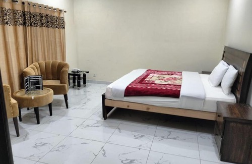 Murree Hotel | Unique Heights