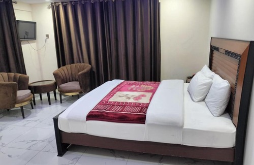 Murree Hotel | Unique Heights