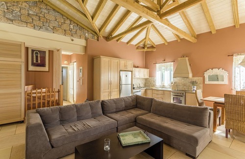 Lefktron Casa | Unique Holiday Home in the Heart of the Village